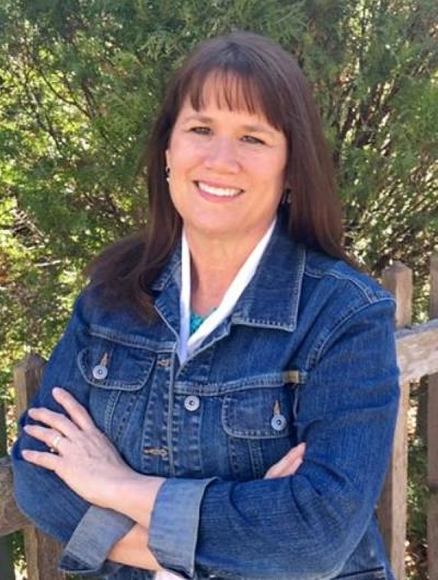 Diane McLean, M.Ed, ACCG, PCAC, MCC