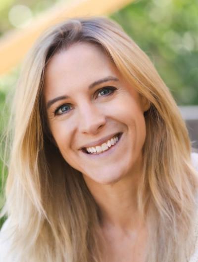 Jen Lewis, Mcomms, ACCG